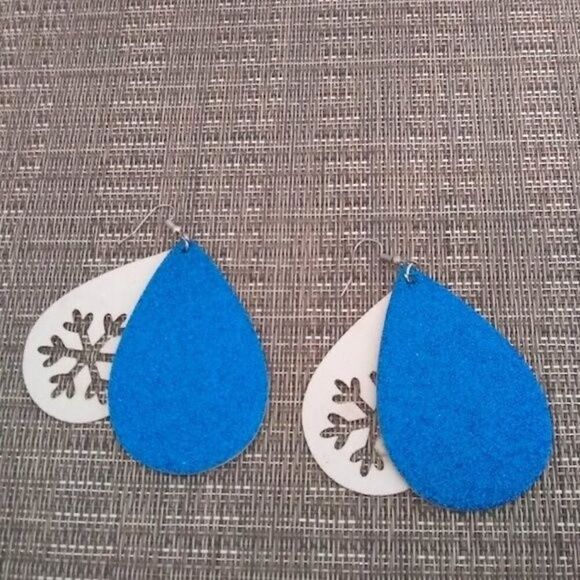 Sparkle 2 Layer Snowflake Teardrop Earrings - Picture 4 of 7
